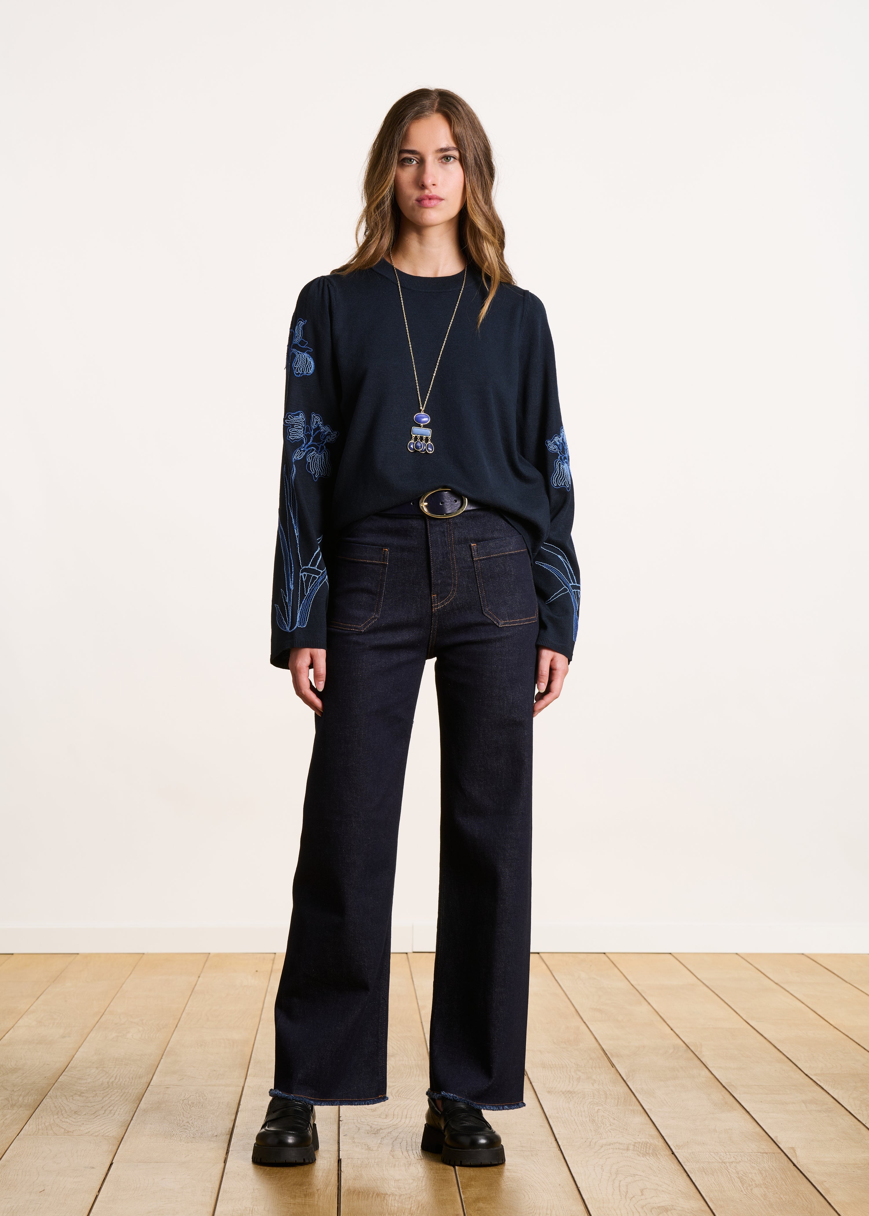 Jean foncé flare taille haute en coton biologique