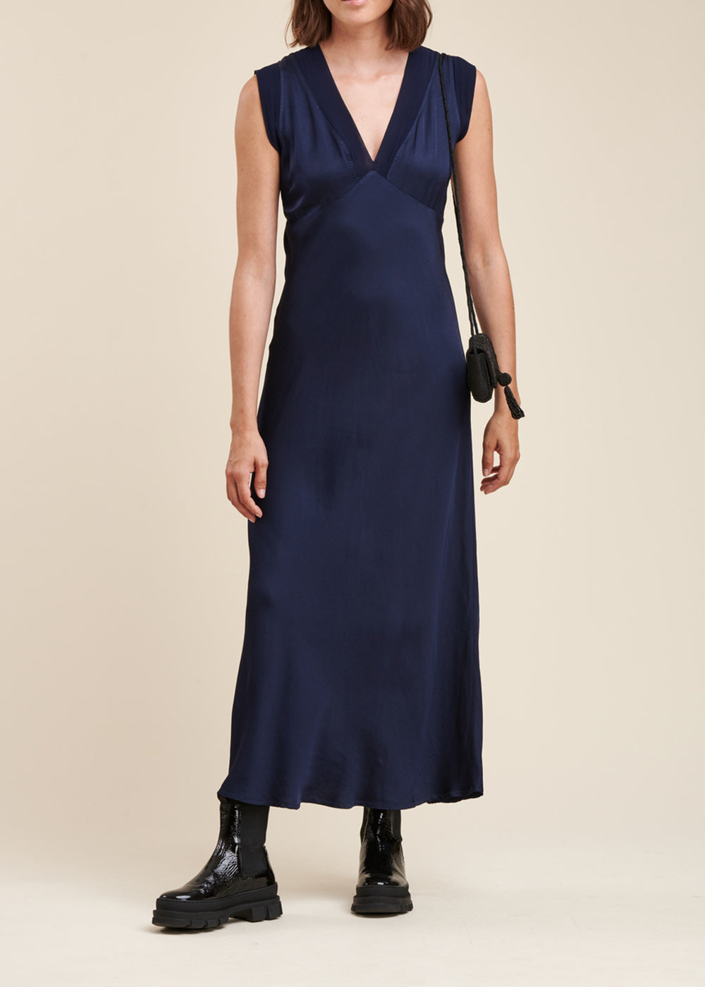 Robe longue fluide habillée bleu foncé