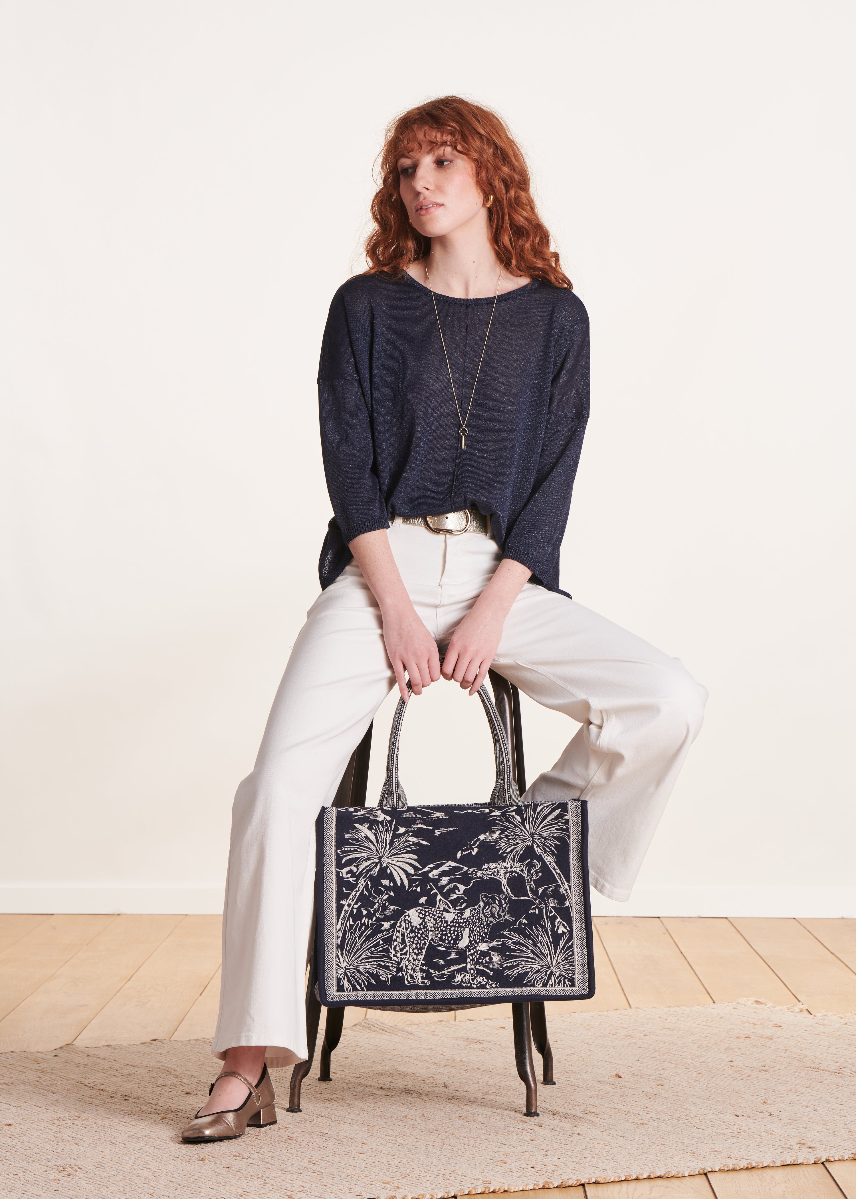 Pull bleu marine manches 3/4 oversize