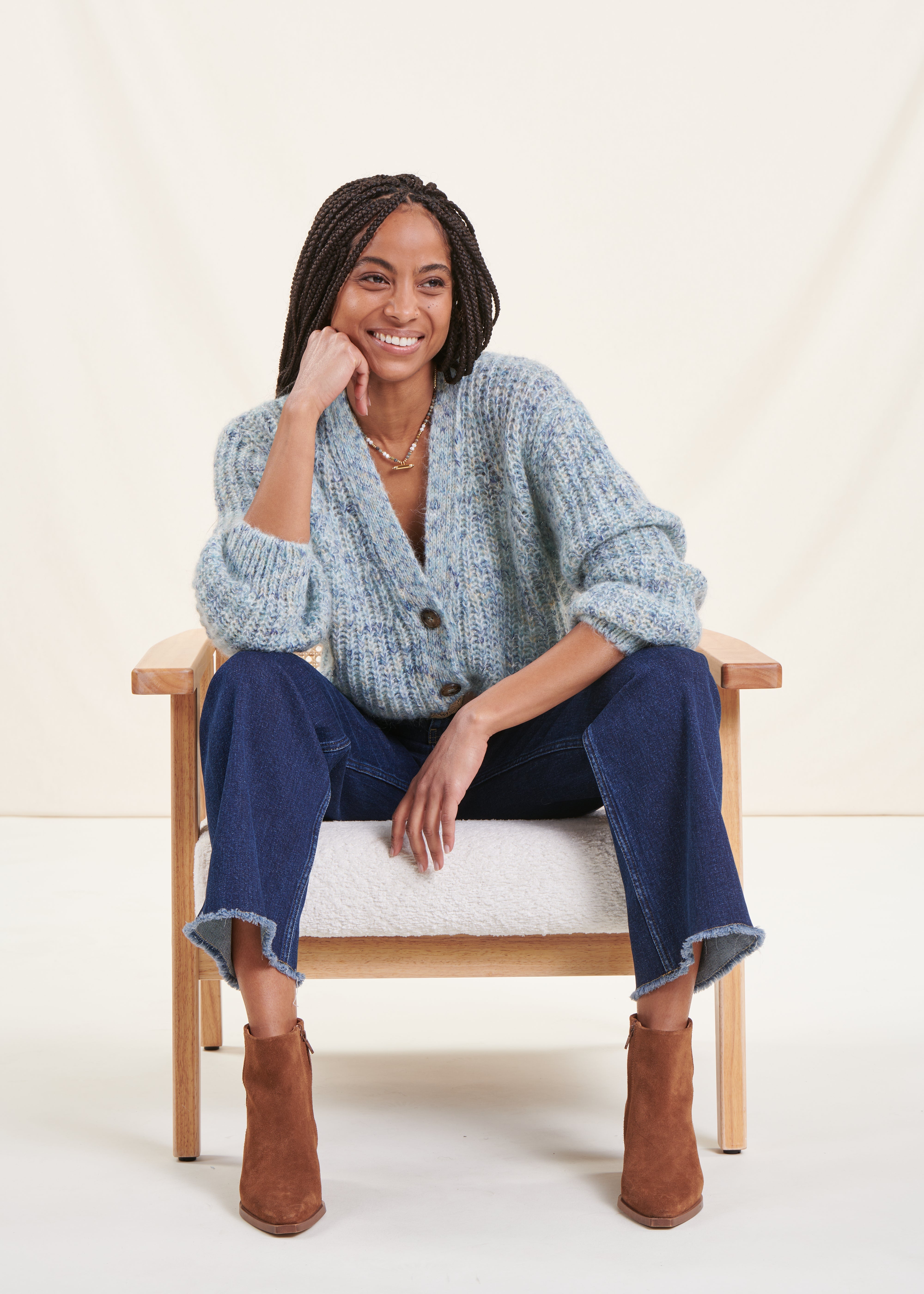 Gilet court bleu ciel grosse maille chinée