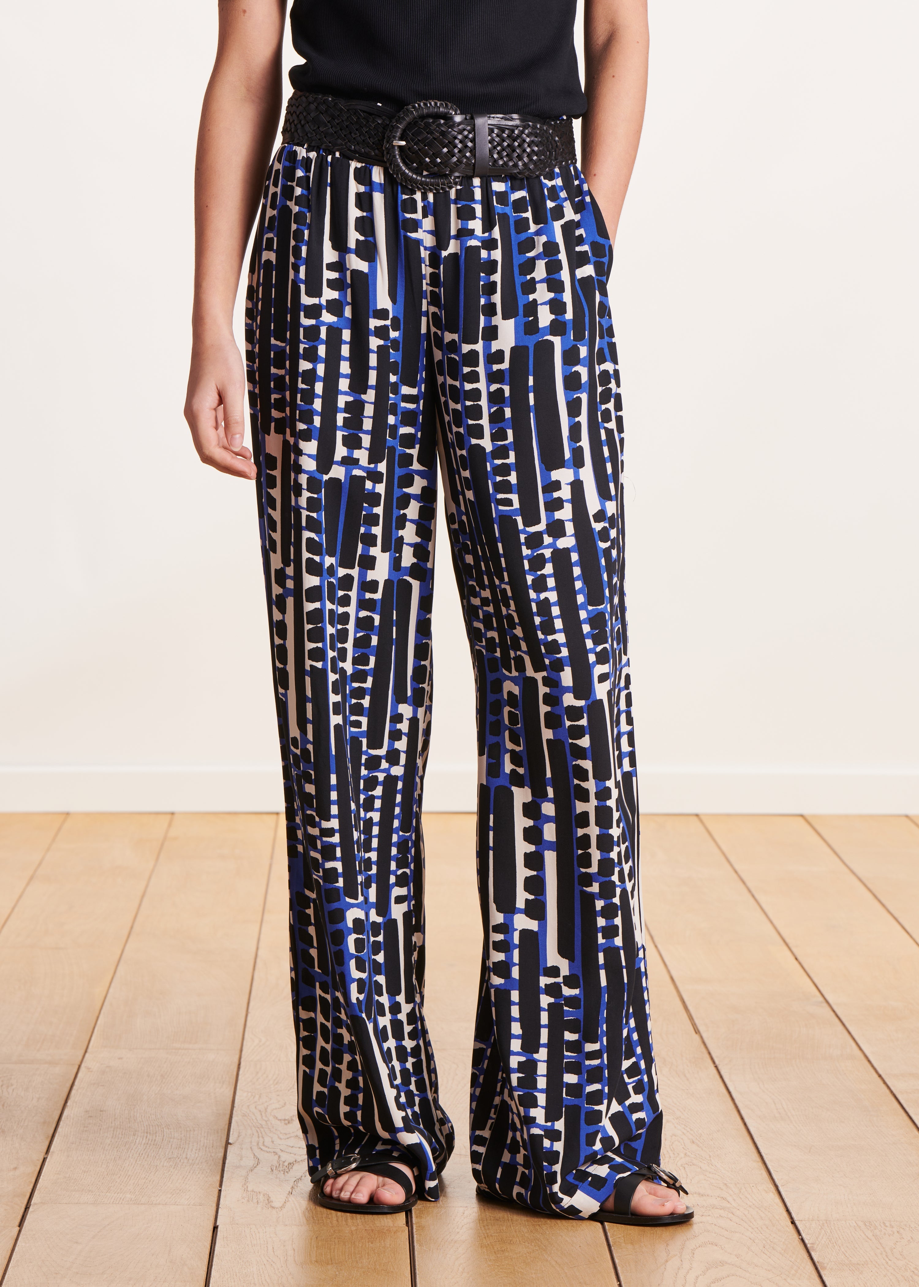 Pantalon fluide bleu à imprimé taille élastique