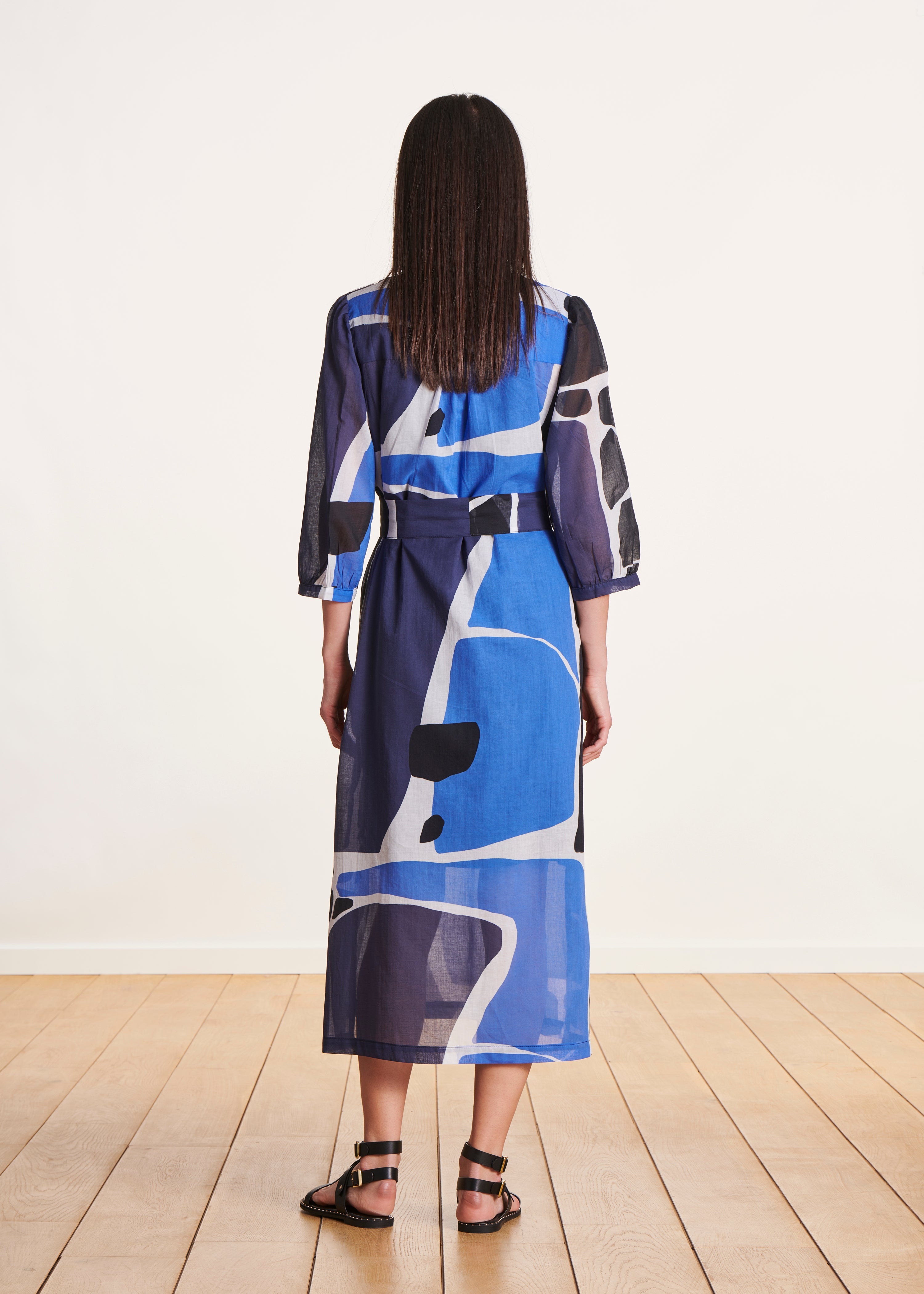 Robe mi-longue en voile de coton bleu à imprimé