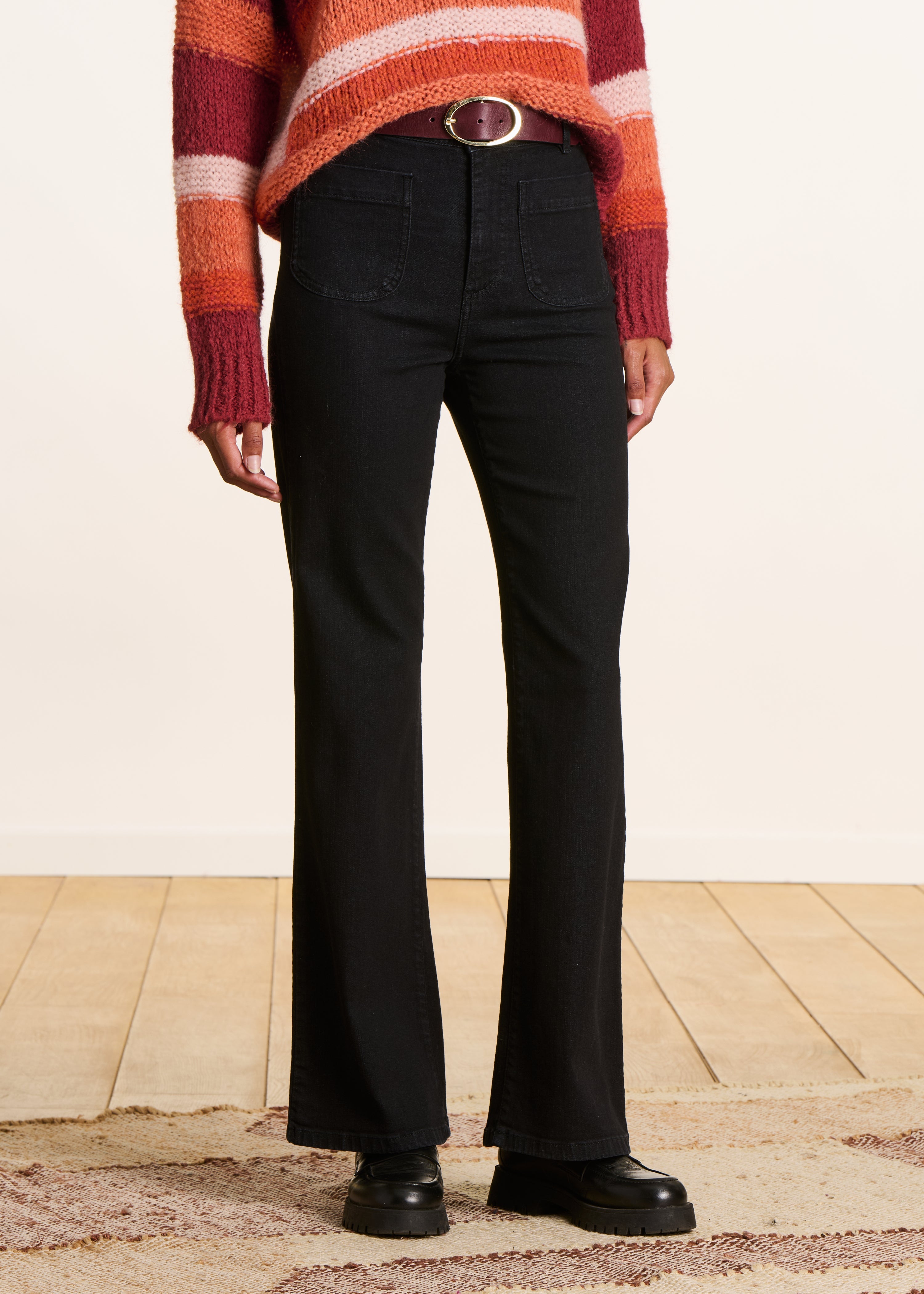 Jean bootcut noir en coton biologique