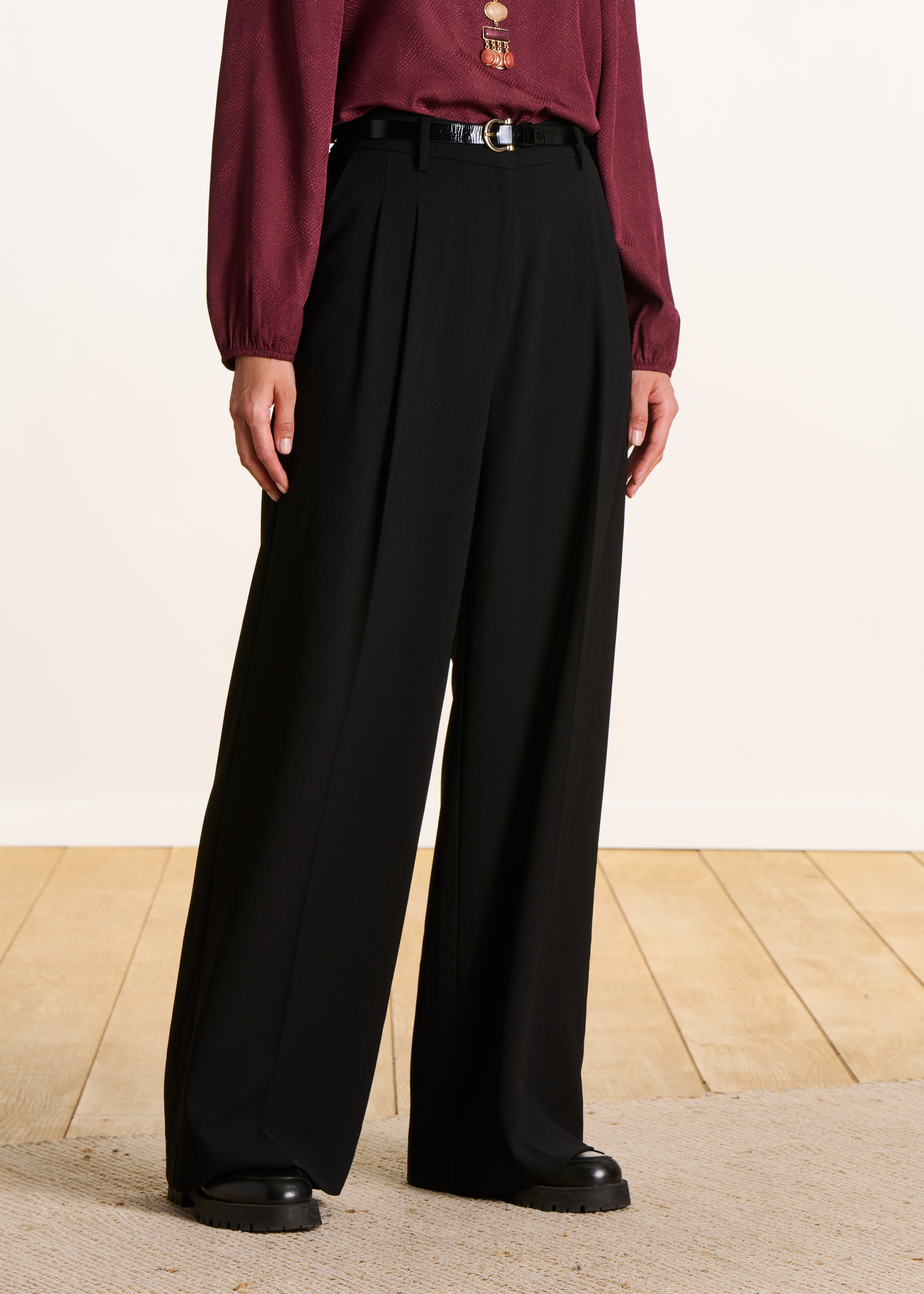 Pantalon large noir doublé à taille haute