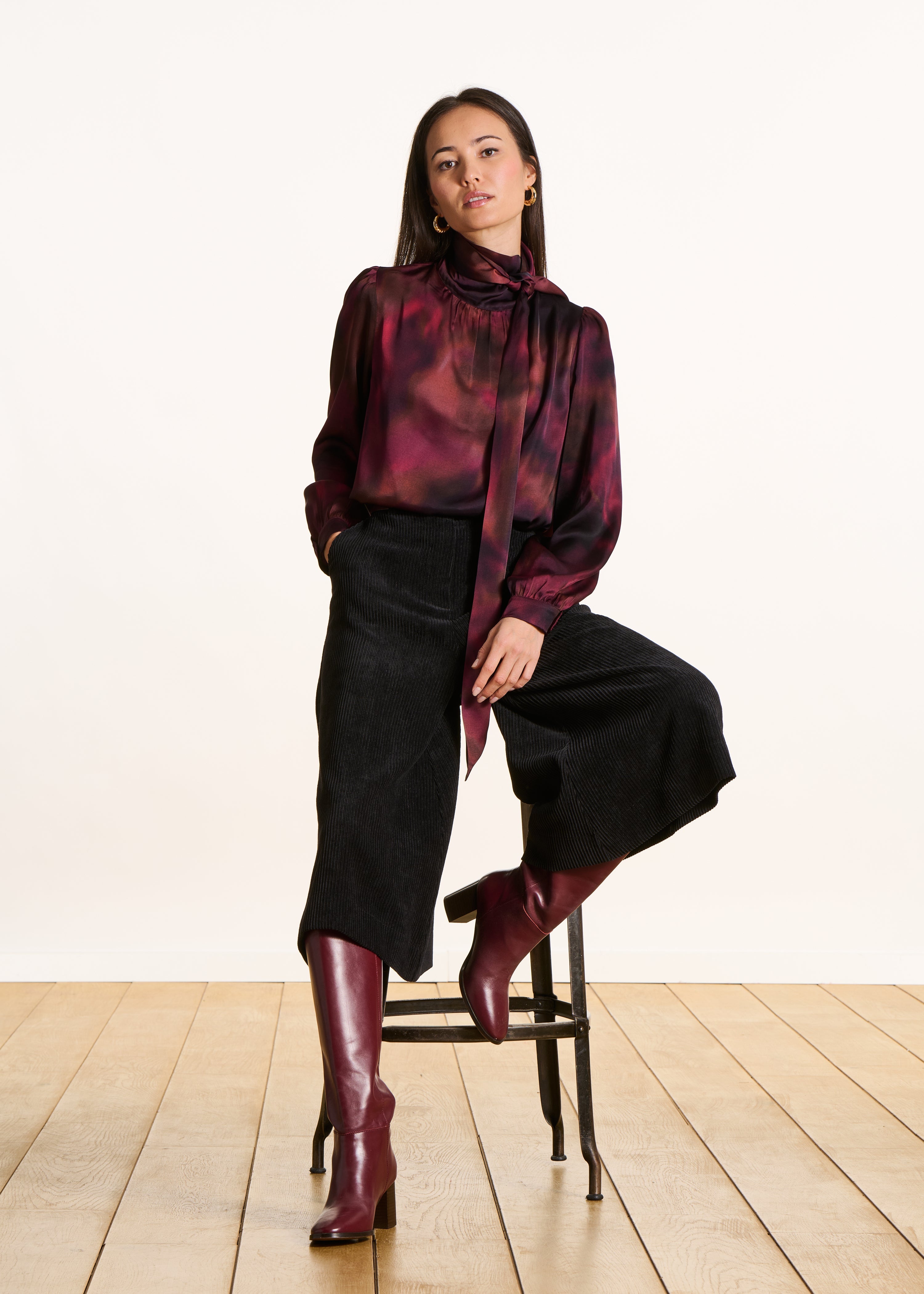 Top rouge à imprimé col lavallière