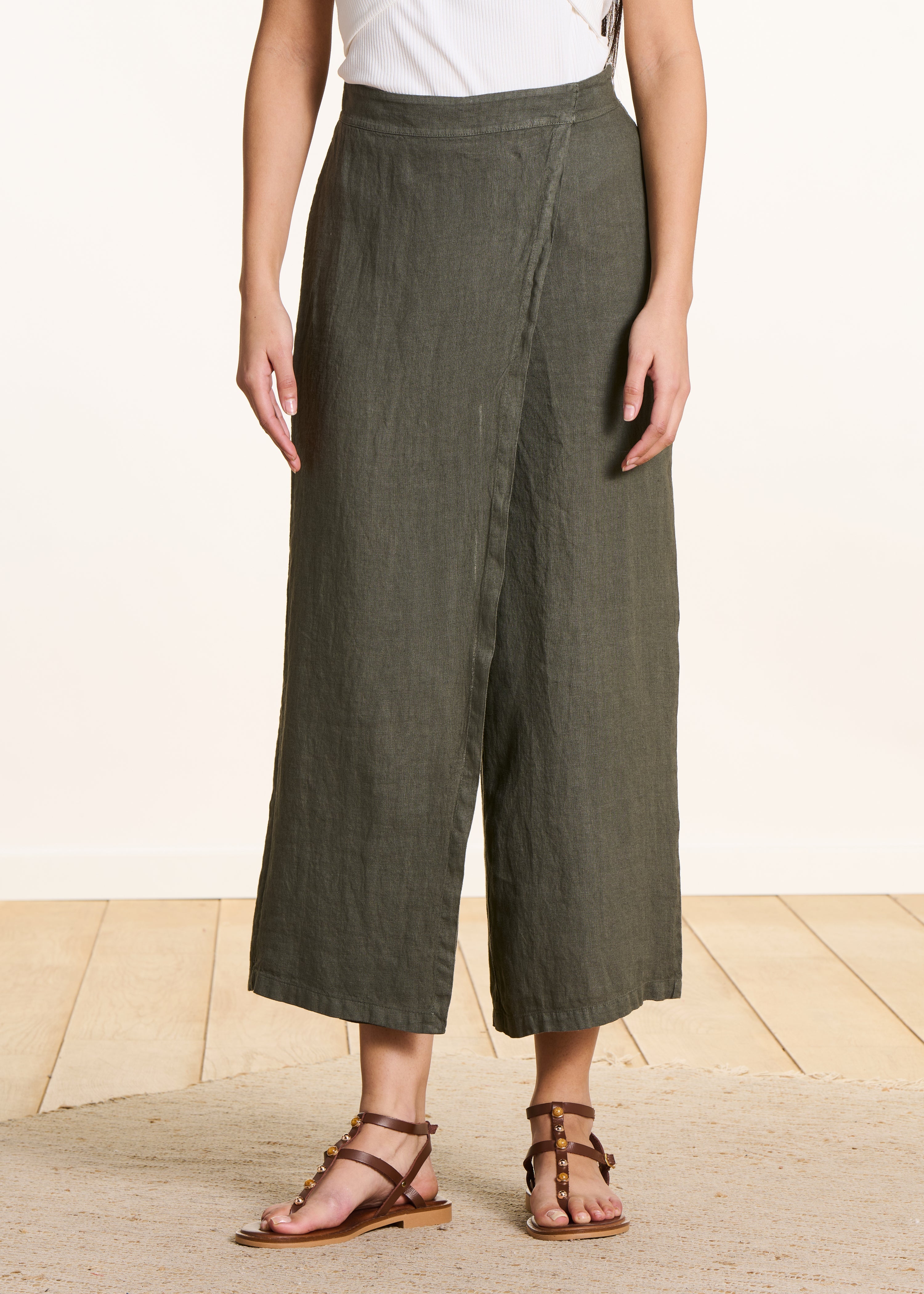 Pantalon large 7/8ème kaki en lin avec pan