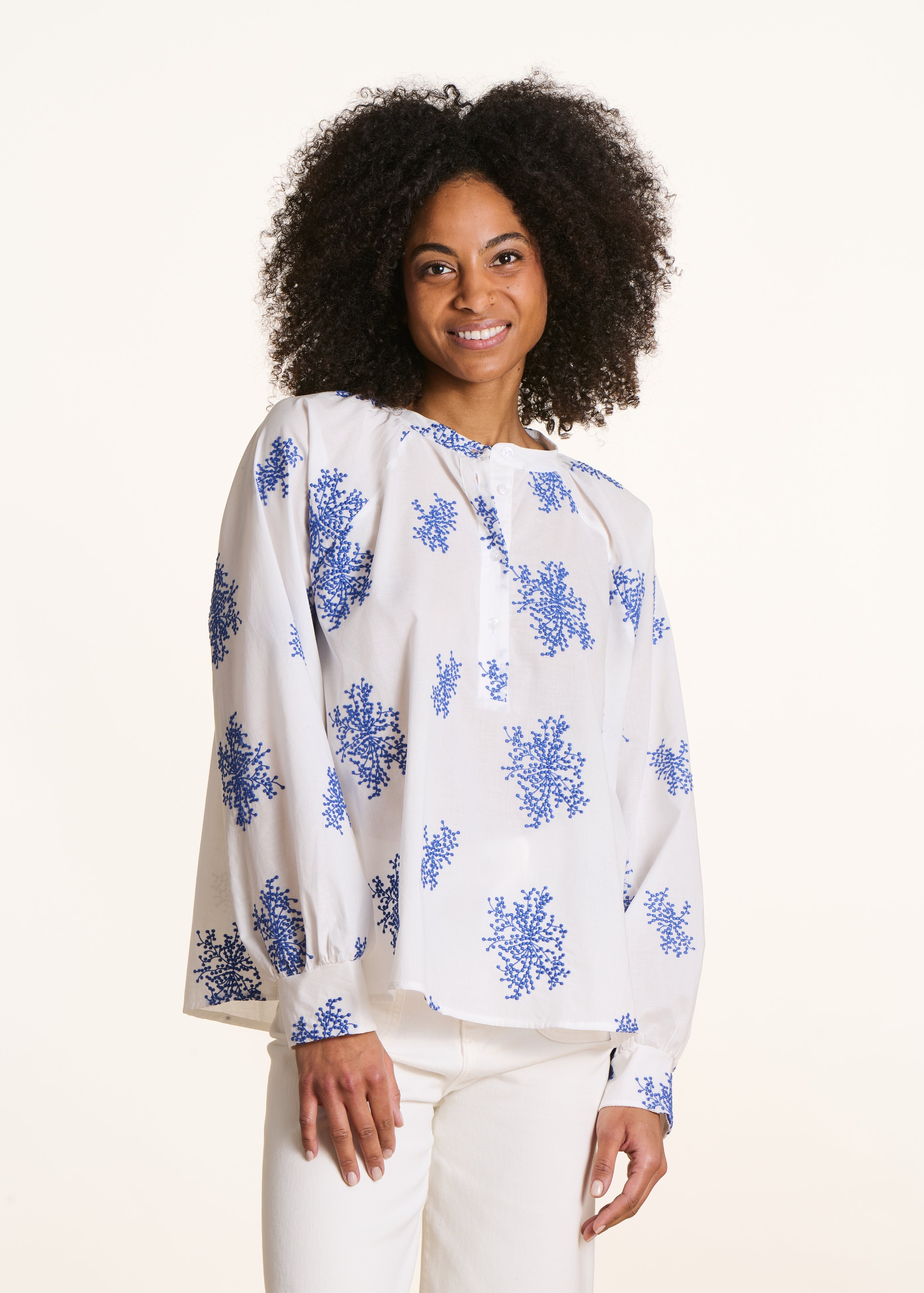 Top oversize écru à imprimé manches longues